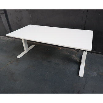 Bureau zit/zit, Wit alu frame, frame kan 120-180 uitgeschoven worden / 2nd-life