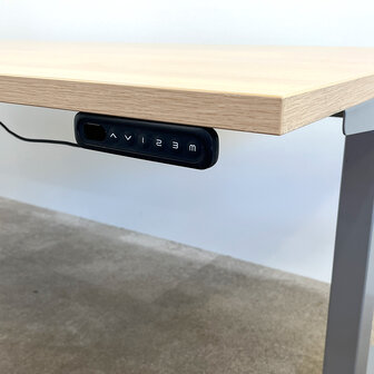 Robberechts bureau zit/sta met geheugen,180x90 2,5, alu onderstel / 2nd-life