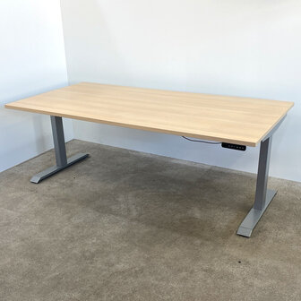 Robberechts bureau zit/sta met geheugen,188x90 2,5, alu onderstel / 2nd-life