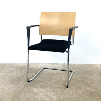 Casala Fenix vergaderstoel zwart, chroom slede onderstel, stapelbaar / 2nd-life