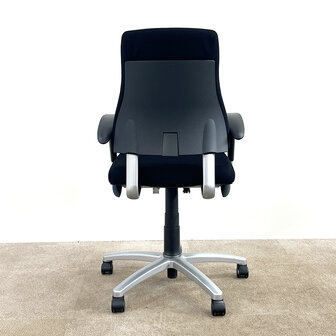 BMA Axia Jetchair zwart, harde wielen, onderstel geborsteld staal, bananenarmleggers / 2nd-life