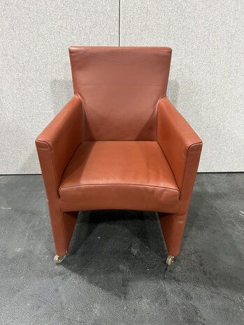 Bert Plantagie vergaderfauteuil met cognac bruin leder