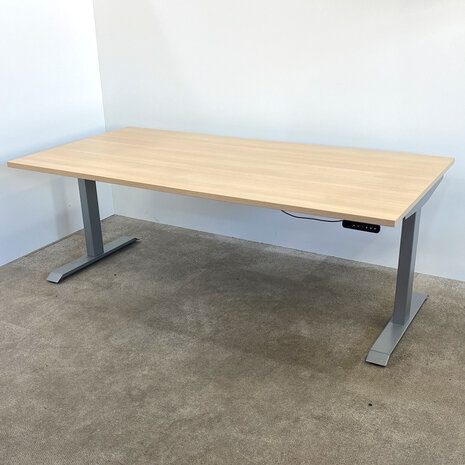 Robberechts bureau zit/sta met geheugen,180x90 2,5, alu onderstel / 2nd-life