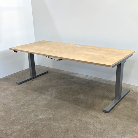 Bureau zit/sta,180x90 2,5, alu onderstel / 2nd-life