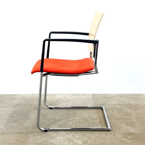 Casala vergaderstoel Fenix (oranje)