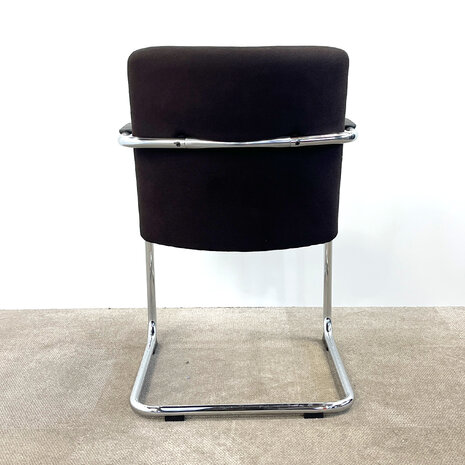 Lande vergaderstoel donker bruin, chroom slede onderstel / 2nd-life