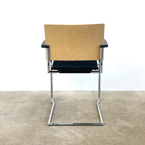 Casala Fenix vergaderstoel zwart, chroom slede onderstel, stapelbaar / 2nd-life