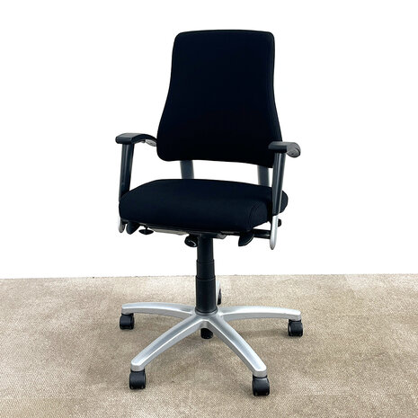 BMA Axia Jetchair zwart, harde wielen, onderstel geborsteld staal, bananenarmleggers / 2nd-life